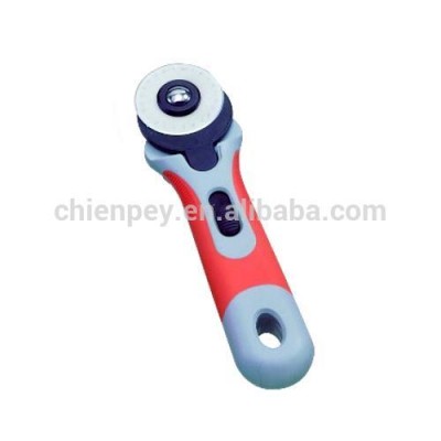 NEW ROTARY CUTTER WITH CUSHION GRIP 45mm